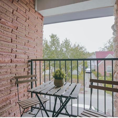 Enticing 1Br Apartment In The Heart Of The Heights Houston Bagian luar foto