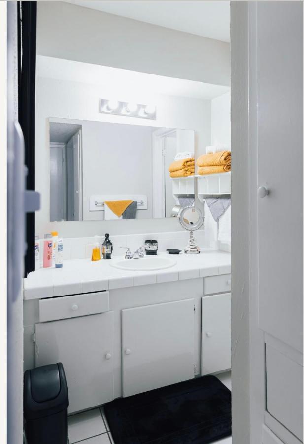 Enticing 1Br Apartment In The Heart Of The Heights Houston Bagian luar foto
