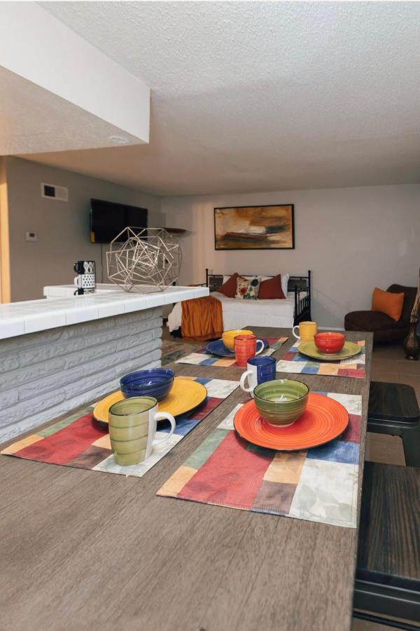 Enticing 1Br Apartment In The Heart Of The Heights Houston Bagian luar foto