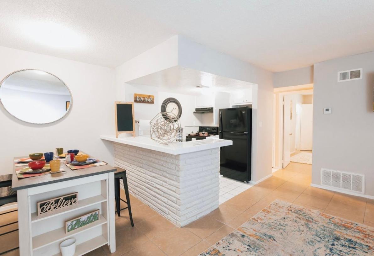 Enticing 1Br Apartment In The Heart Of The Heights Houston Bagian luar foto