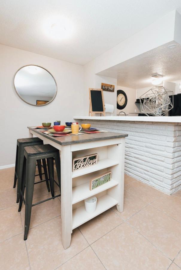 Enticing 1Br Apartment In The Heart Of The Heights Houston Bagian luar foto